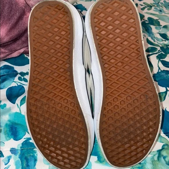 Metallic vans womens size 6 - Picture 2 of 3